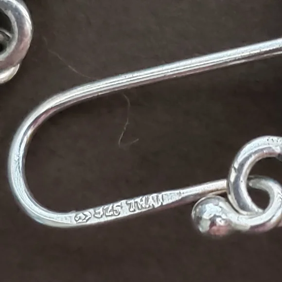 Vintage Silpada Oxidized Sterling Silver Flower Earrings  W1155 - Picture 8 of 10